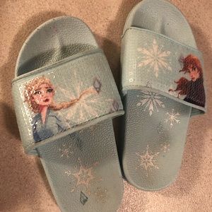 Elsa and Anna frozen flip flops size 9